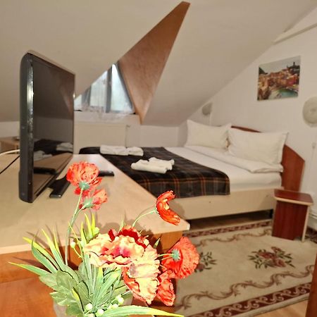 Отель Casa Boiereasca Яссы Экстерьер фото